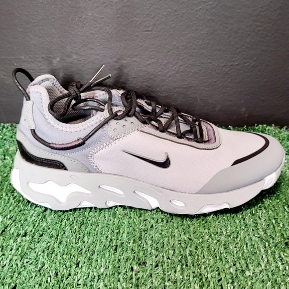 Nike React Live SE Stadium Grey Running Sneakers Size 8 Women DD6879 001 - Picture 4 of 9
